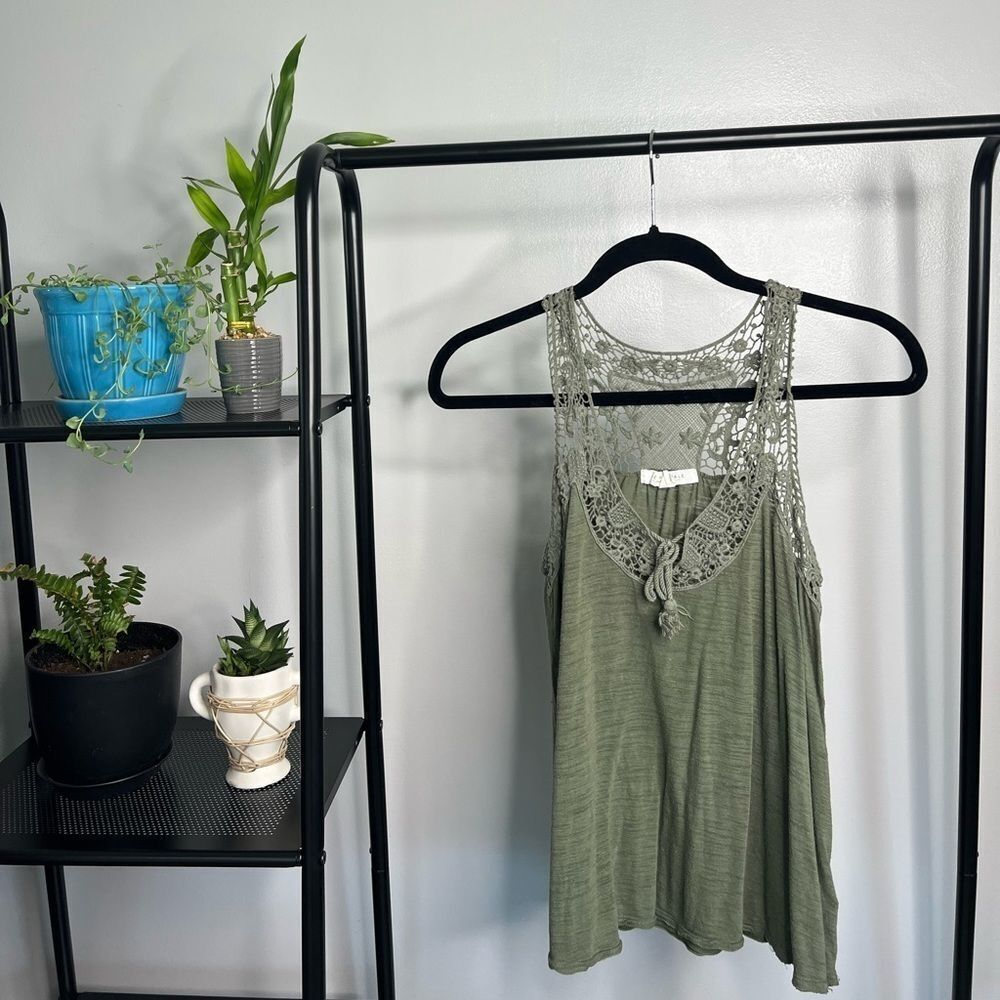 Aeropostal Crotchet Lace Detail Army Green Tank Top